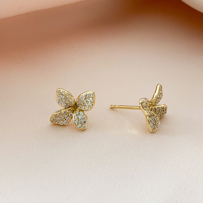 Gardenia Stud Earrings