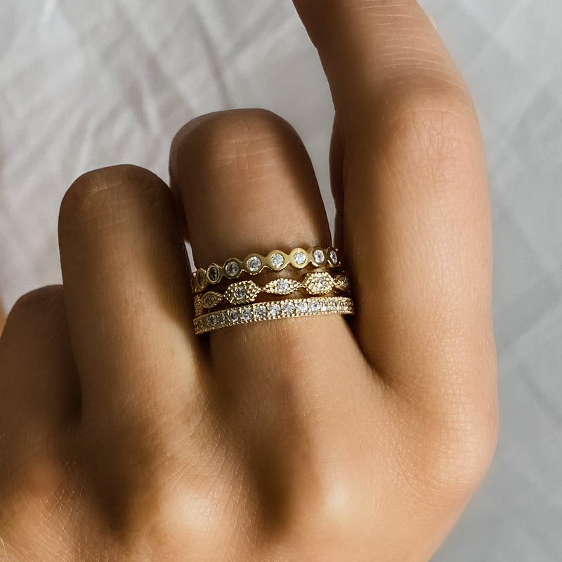 Golden Geometric Ring