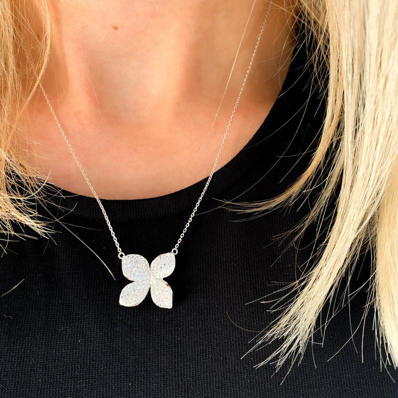 Gardenia Flower Necklace
