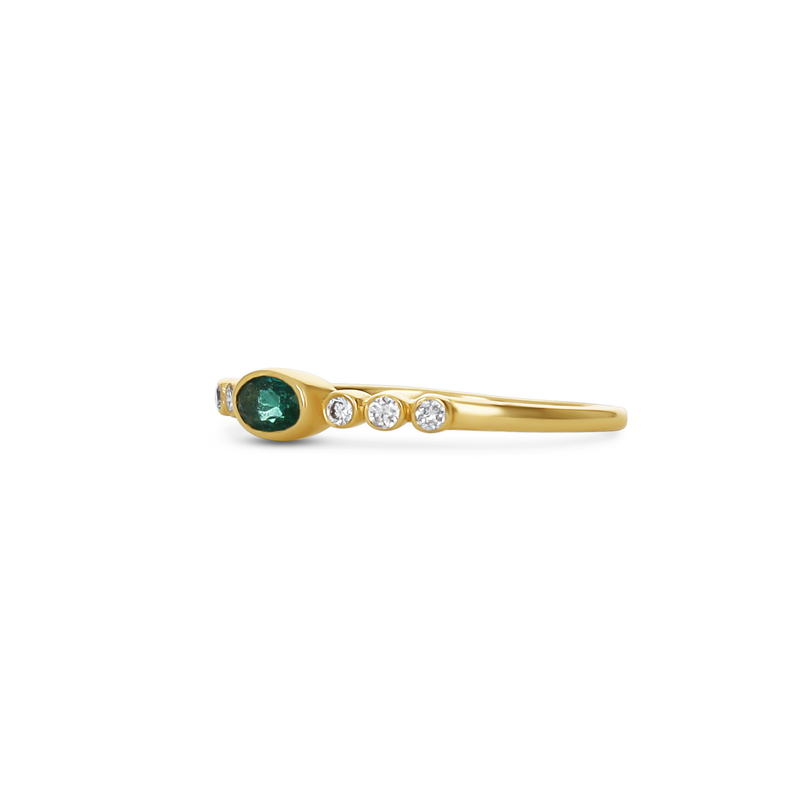 Oval Emerald Ring
